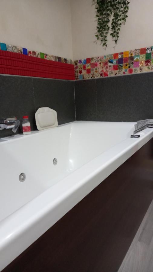 Loft "Coqueto" Rojo Daire Ubrique Dış mekan fotoğraf